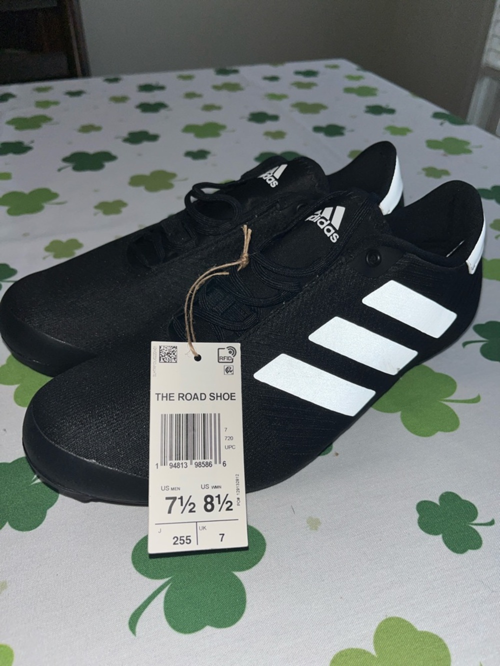 adidas Black 🚴 Cycling Shoes with White Three Stripes NWT men’s 7.5 women’s 8.5